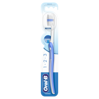 Oral-B 123 Medium Toothbrush | Manual Toothbrush